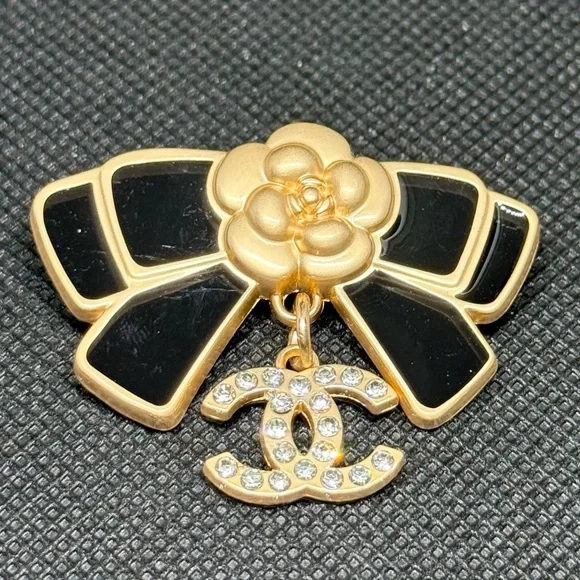 Chanel Brooch - Made in France💎 - Picture 2 of 3